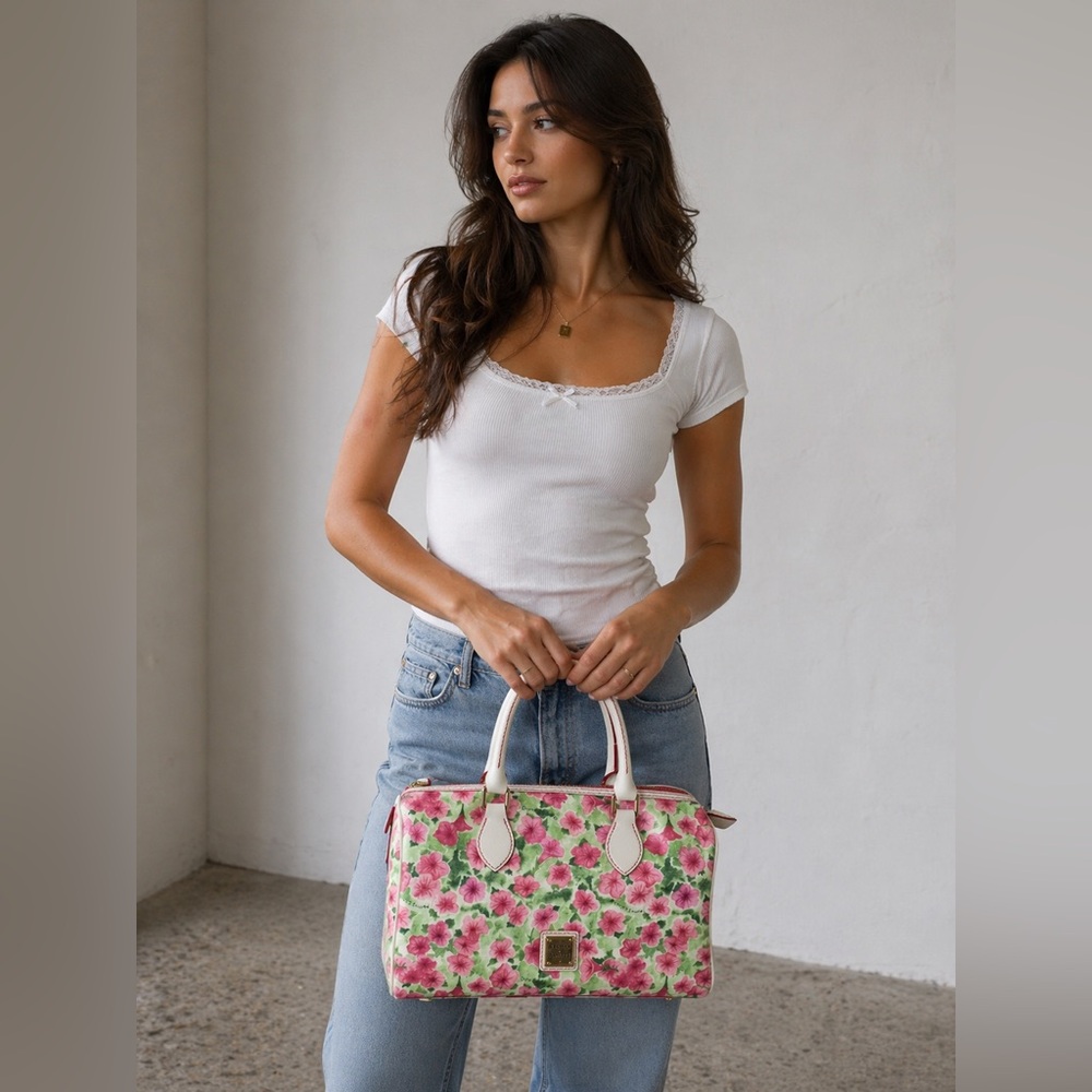 DOONEY & BURKE Handbag